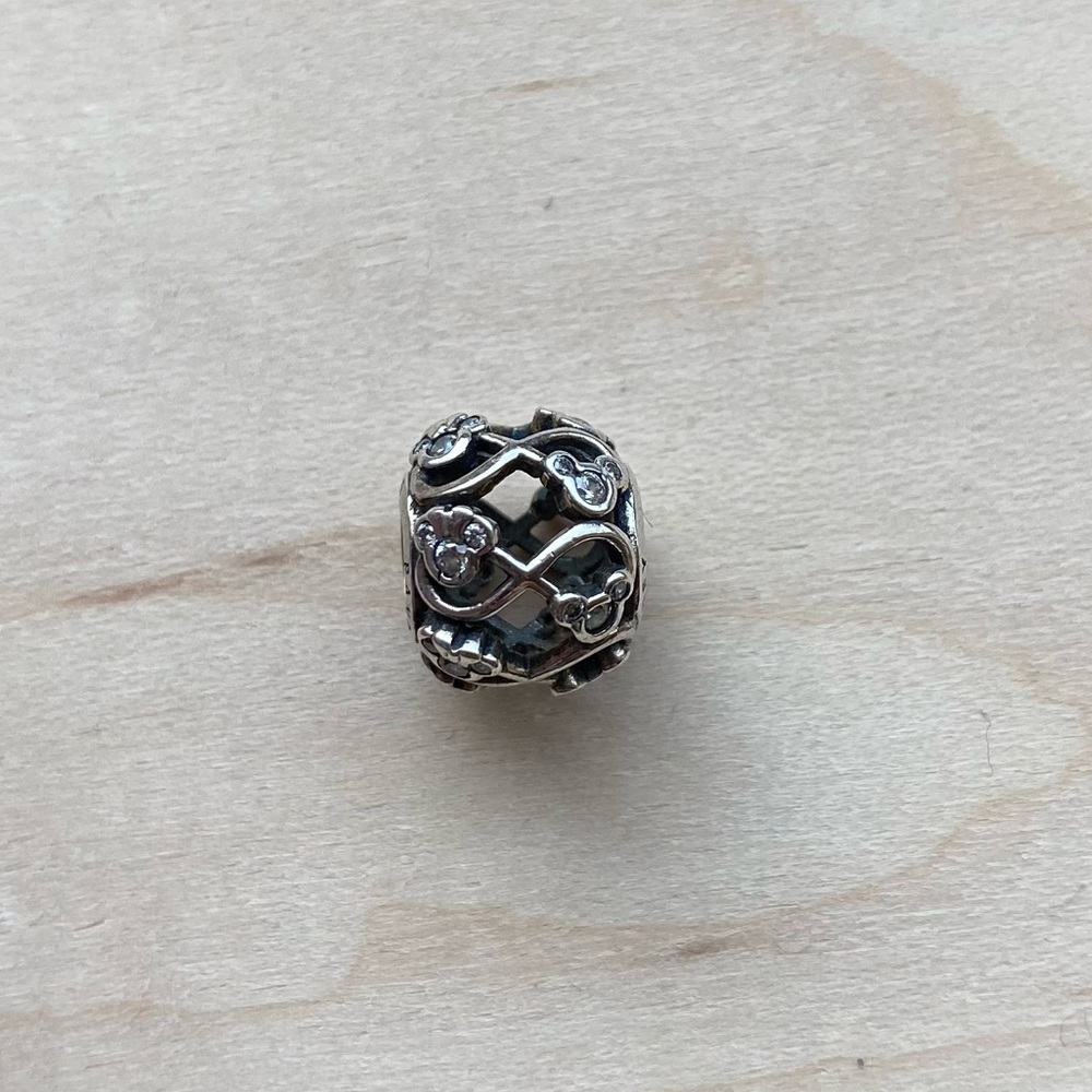Pandora Disney Mickey Charm